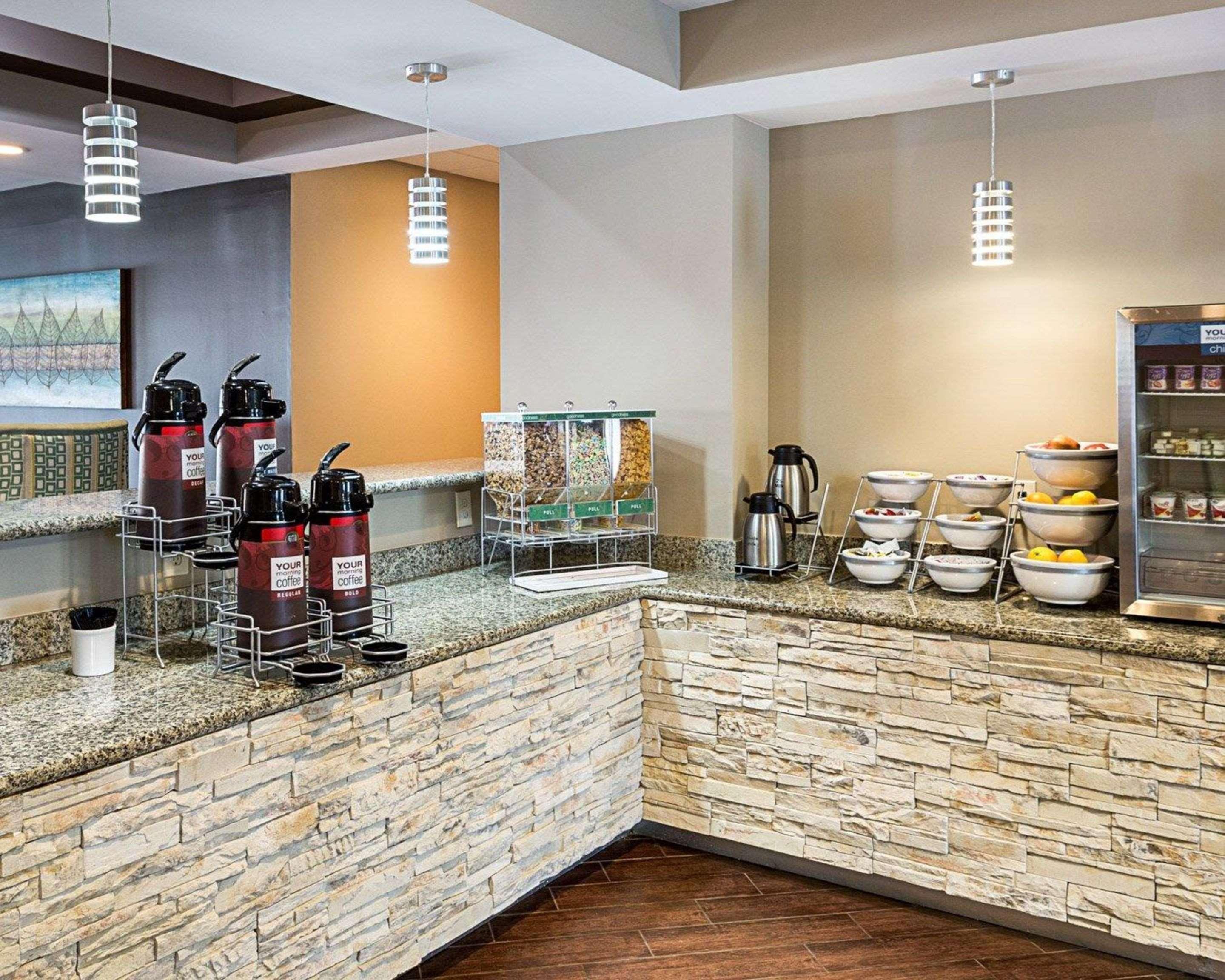Comfort Suites Near Tanger Outlet Mall Gonzales Dış mekan fotoğraf