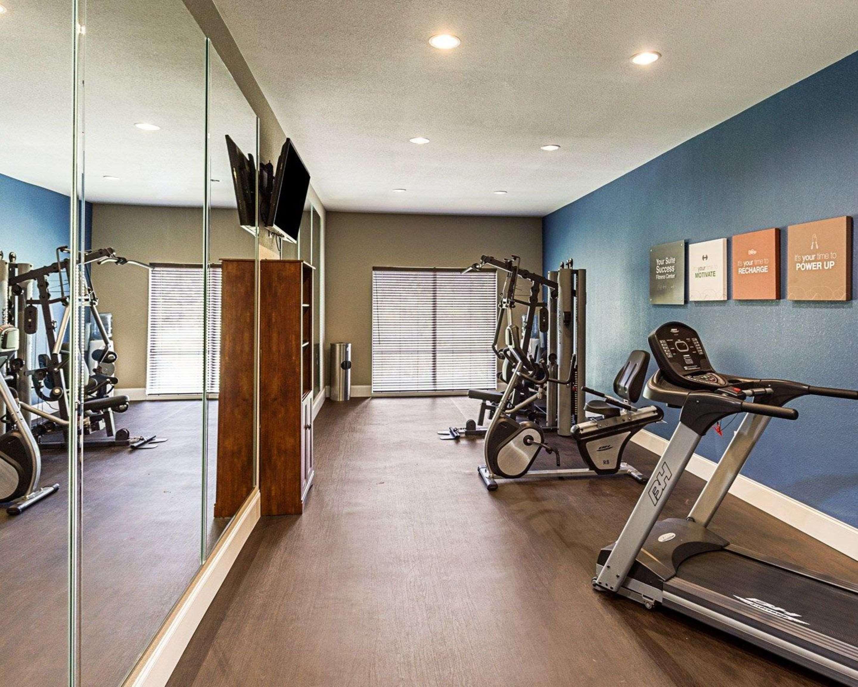 Comfort Suites Near Tanger Outlet Mall Gonzales Dış mekan fotoğraf