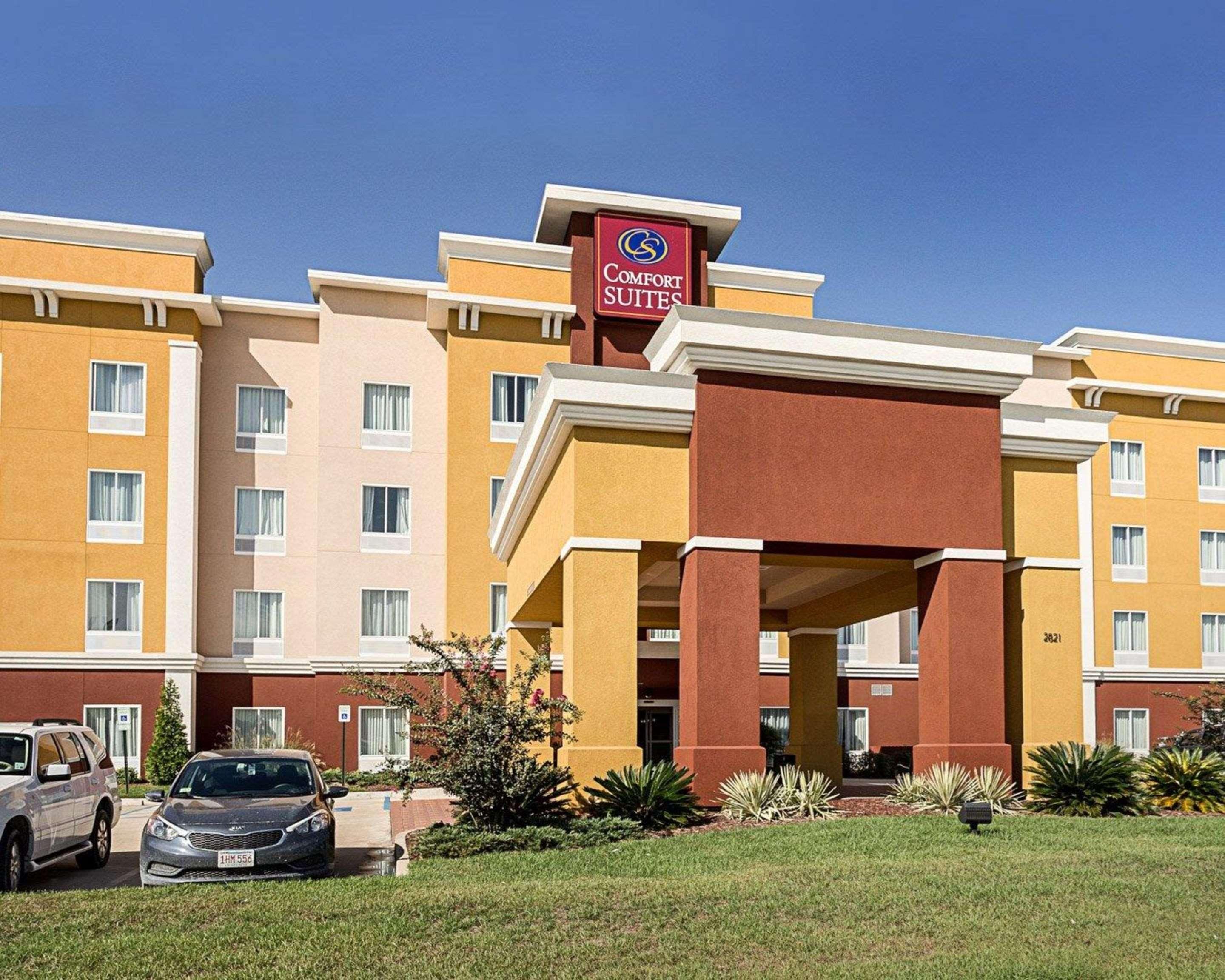 Comfort Suites Near Tanger Outlet Mall Gonzales Dış mekan fotoğraf