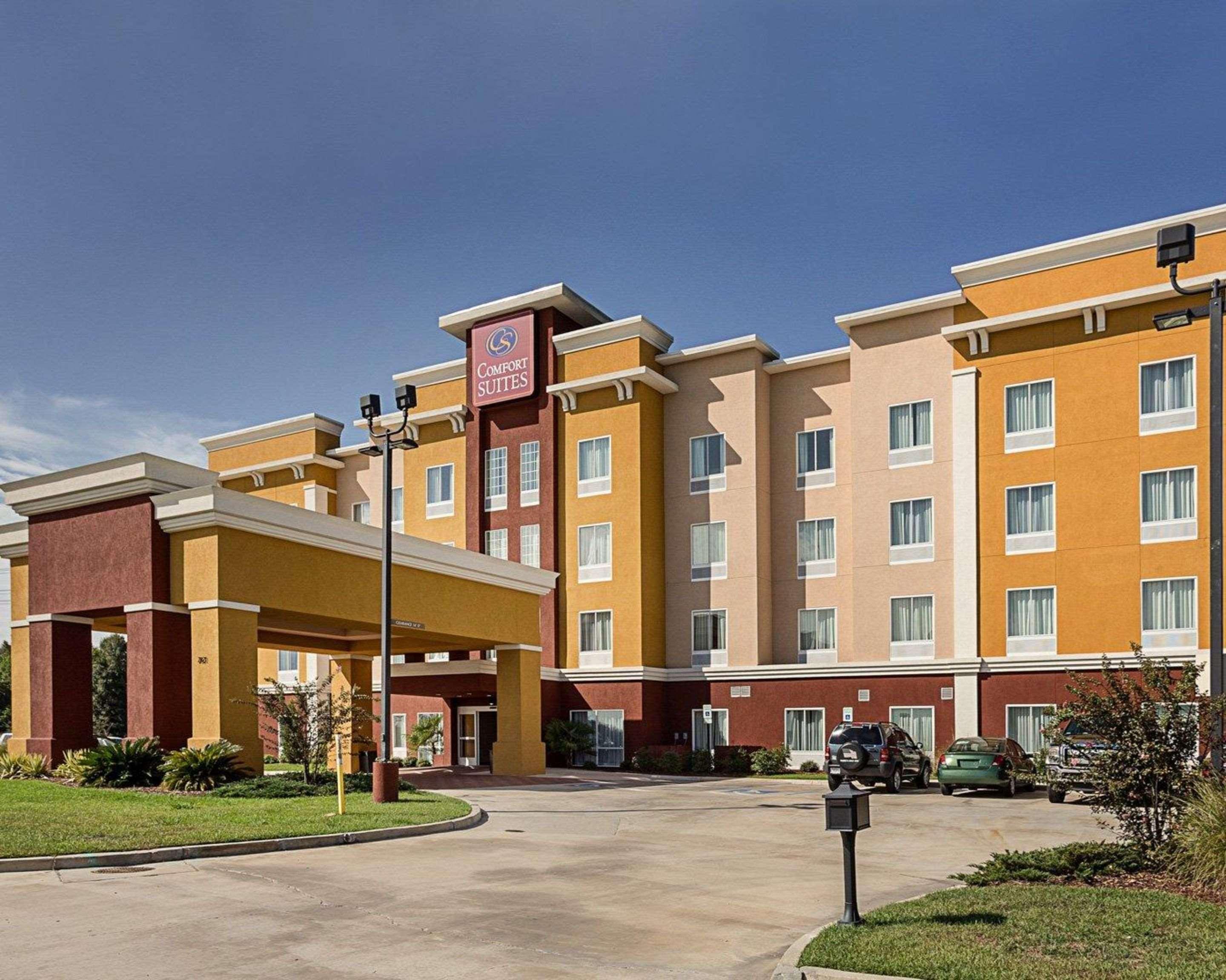 Comfort Suites Near Tanger Outlet Mall Gonzales Dış mekan fotoğraf