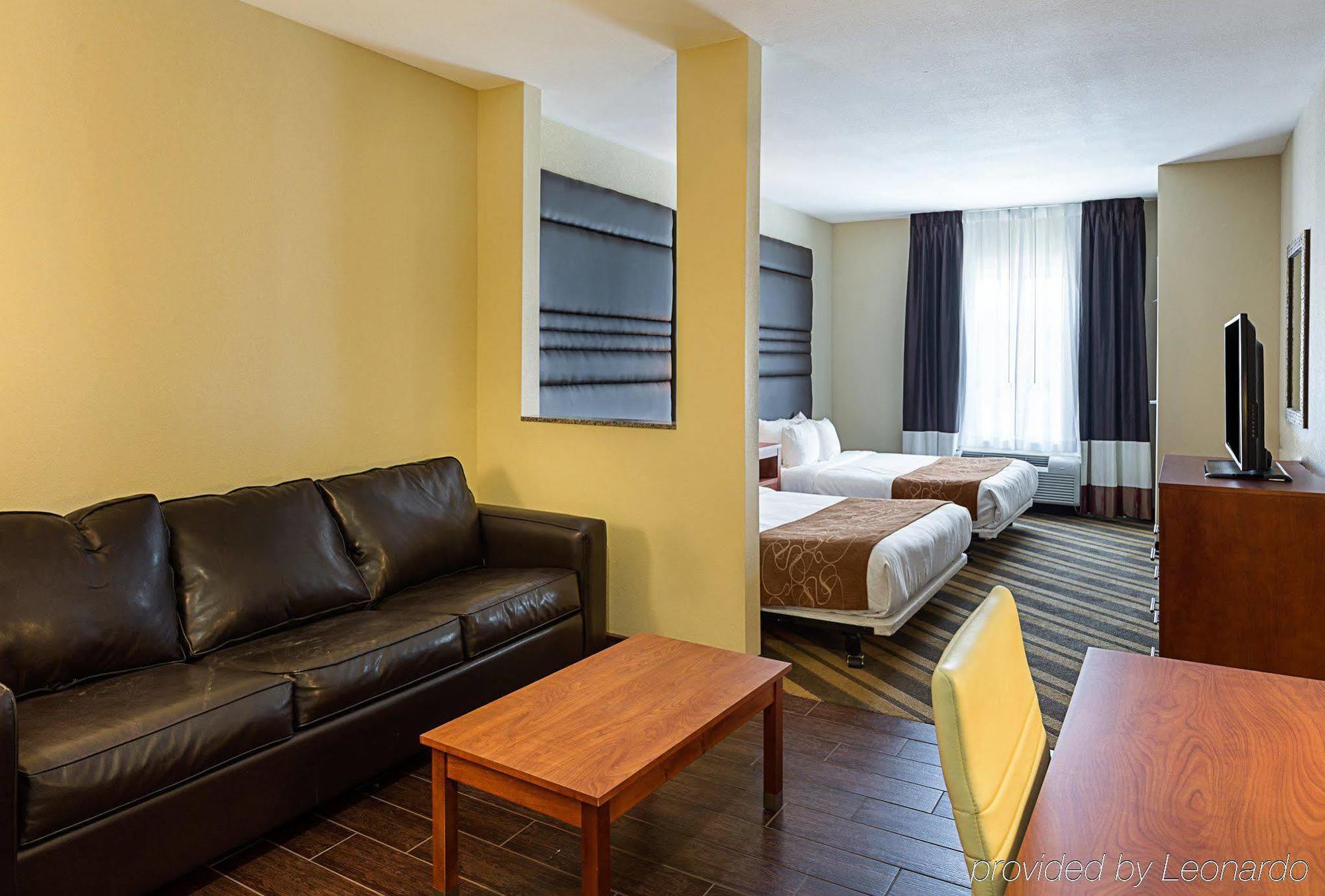Comfort Suites Near Tanger Outlet Mall Gonzales Dış mekan fotoğraf